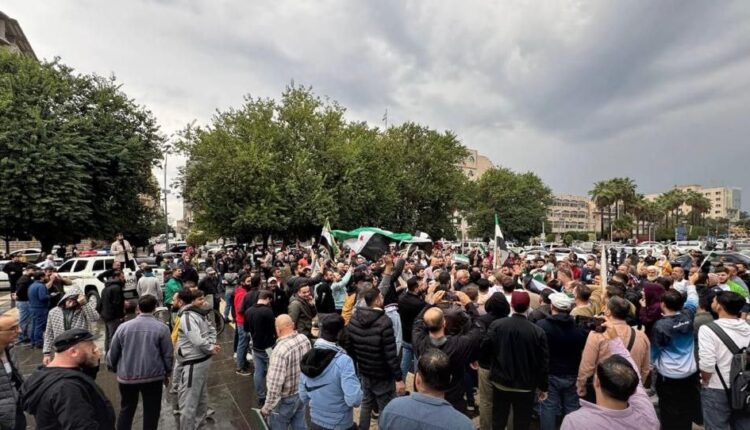 photo_5850267437872384853_y